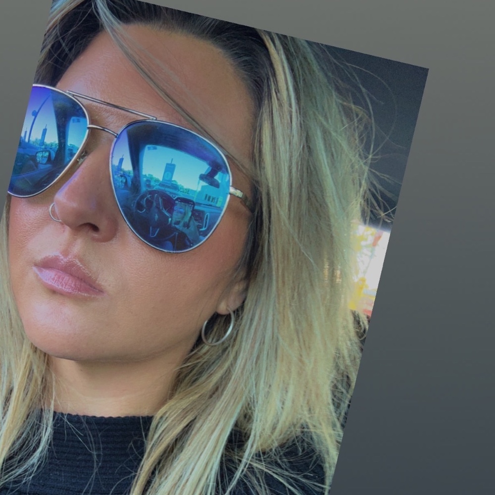 Meet your Posher, Jennifer